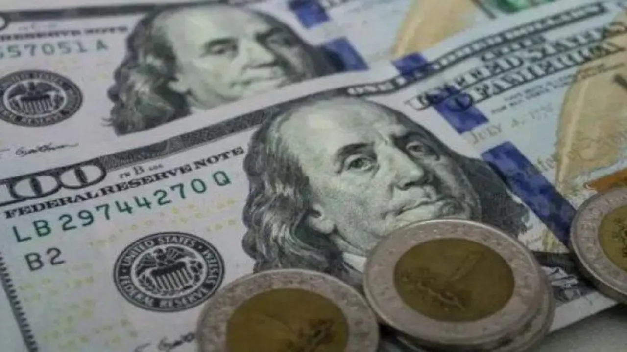 تحولات جديدة في سعر الدولار مقابل الجنيه المصري خلال التعاملات الصباحية اليوم